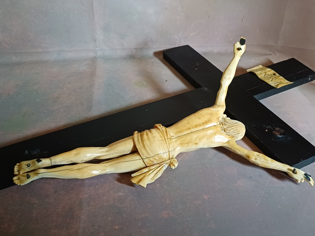 19th Century Ivory Christ With Cites Document -photo-4