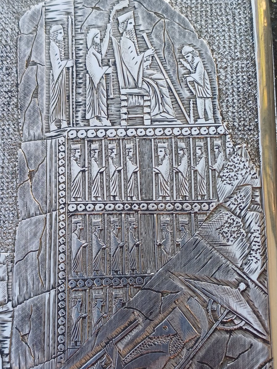 Solid Silver Box With Mesopotamian Decor -photo-4