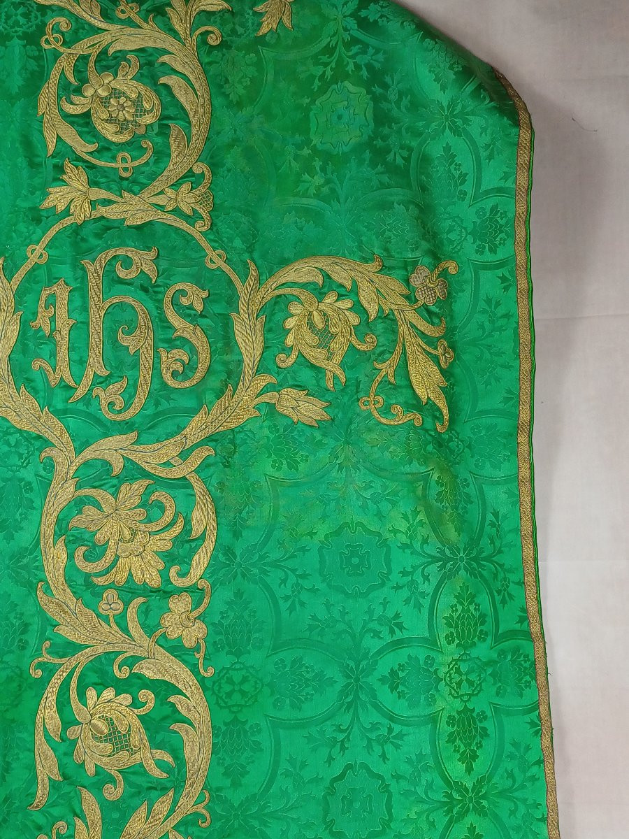 Gold Thread Embroidery Chasuble-photo-2