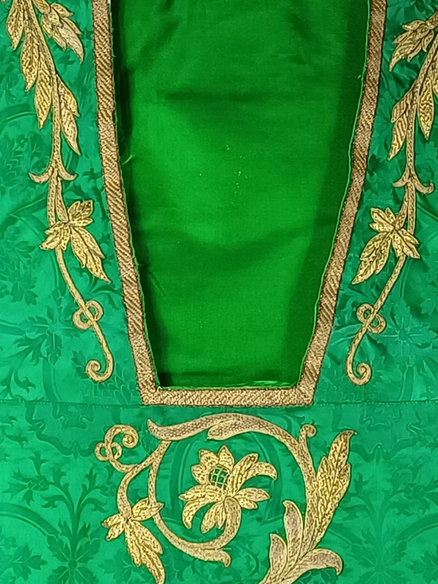 Gold Thread Embroidery Chasuble-photo-2