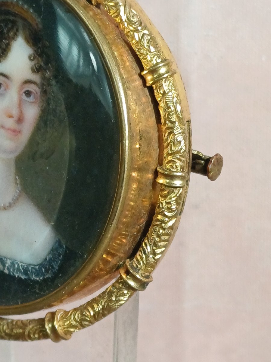 Broche pomponne portrait miniature Princesse diadème-photo-2