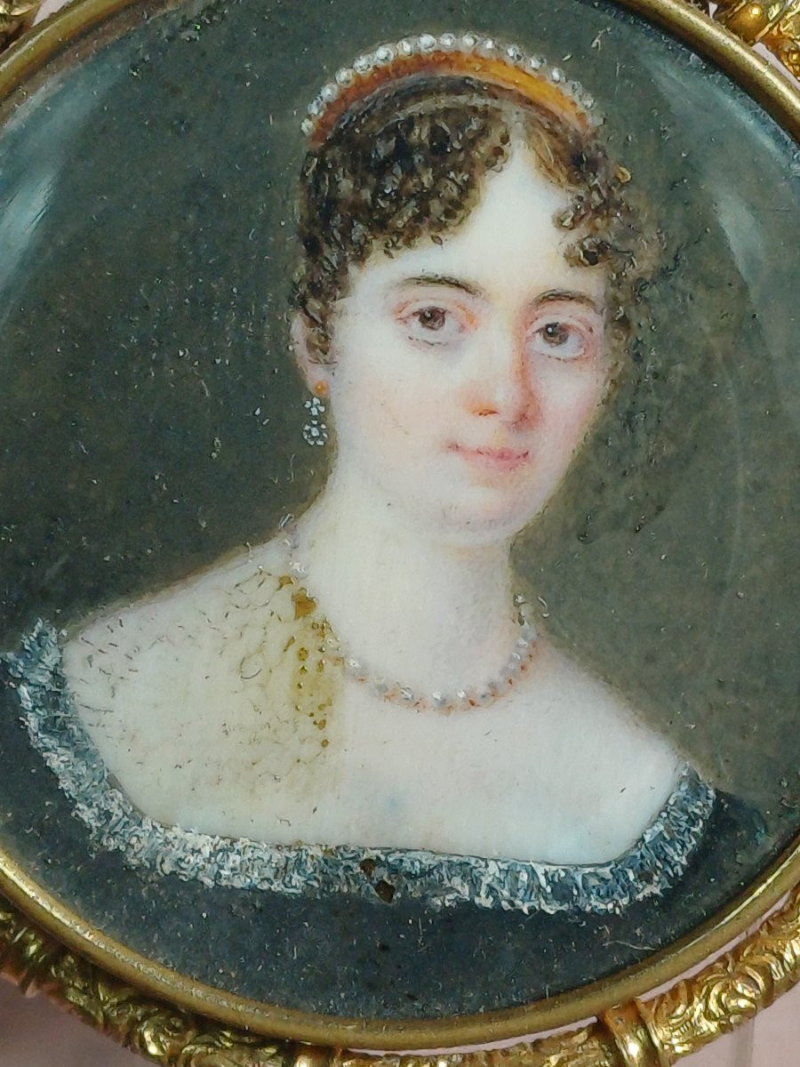 Broche pomponne portrait miniature Princesse diadème-photo-4