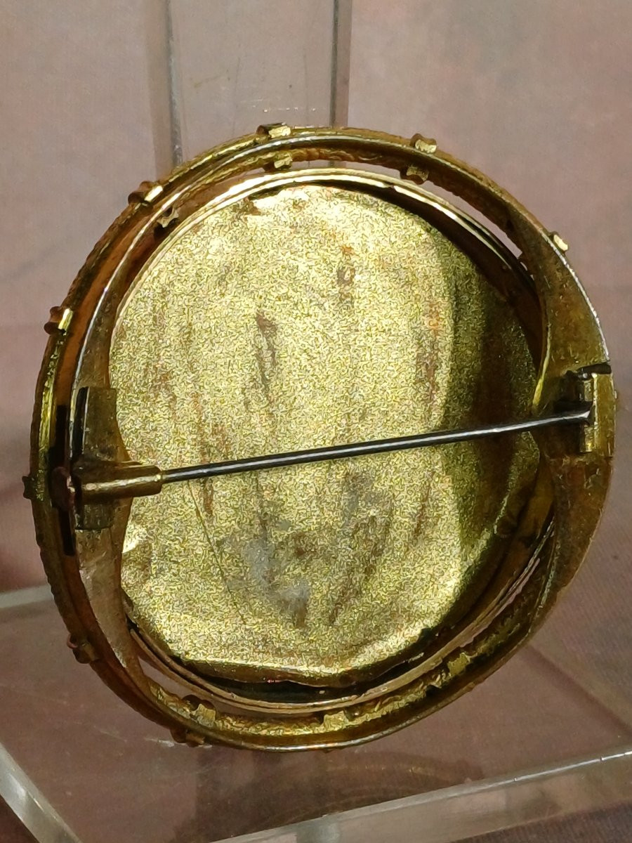 Broche pomponne portrait miniature Princesse diadème-photo-1