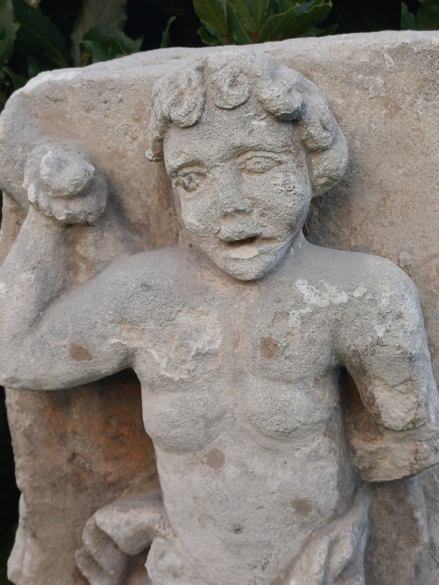 Haut relief St Sebastien statue d'angle de b&acirc;timent-photo-2