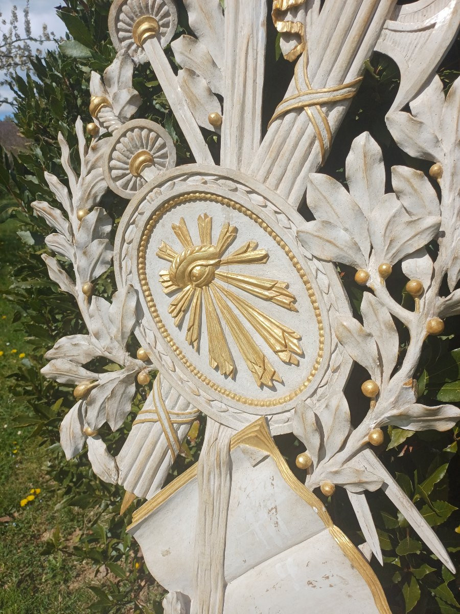 Element de boiseries Oeil de Dieu et armes bois sculpt&eacute; -photo-3