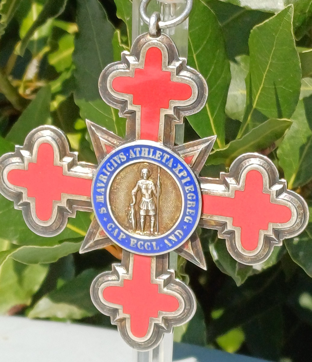Croix de Chapitres Chanoine d'Angers décoration médaille