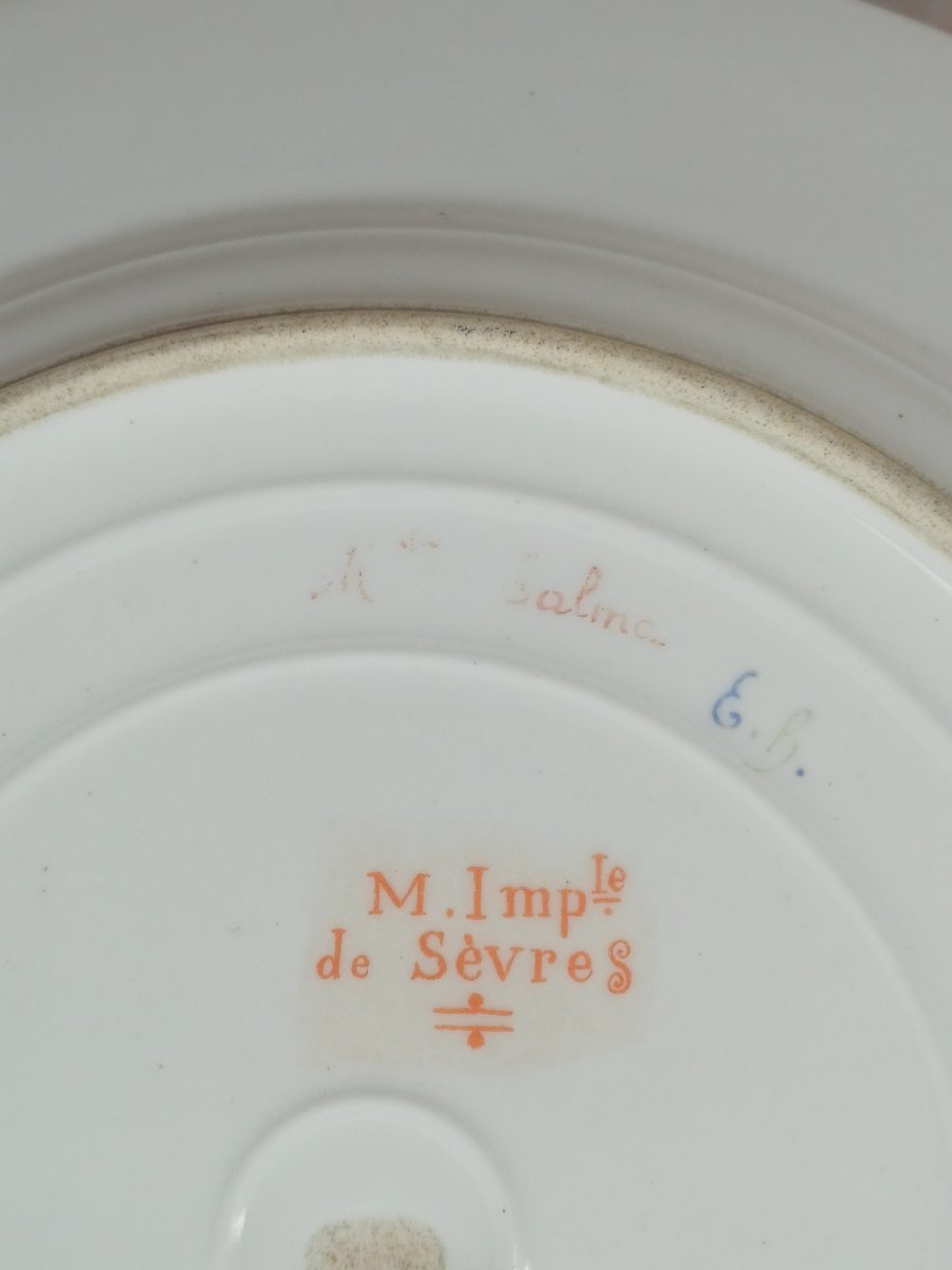 Assiette en porcelaine de la manufacture impériale de Sevres -photo-1