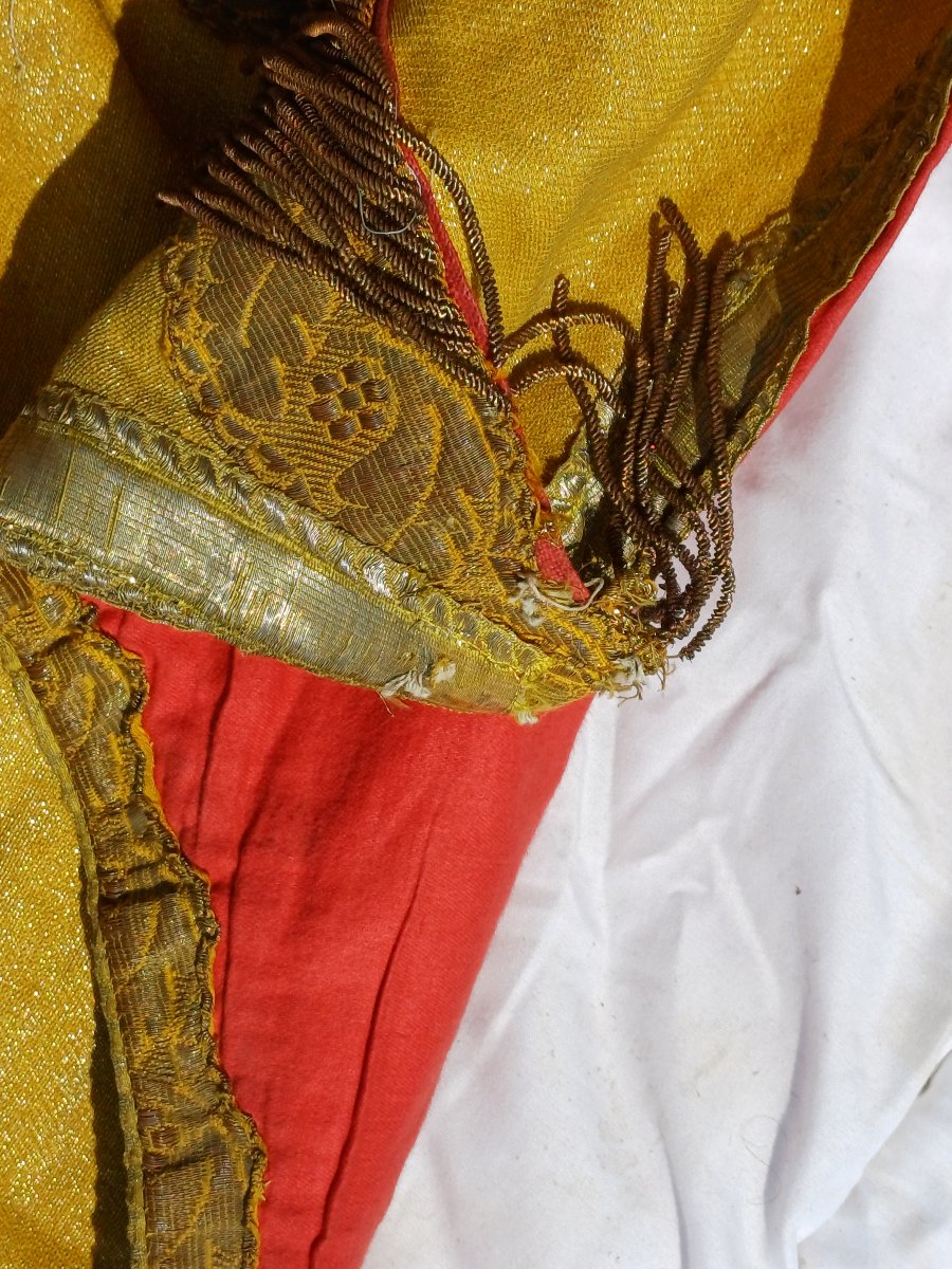 Pluvial chape drap d'or et broderies fil d'or XIXème-photo-1