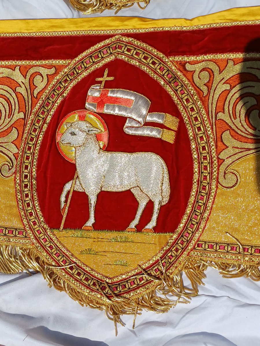 dais de procession jeu complet fil d'or et broderie d'or-photo-2