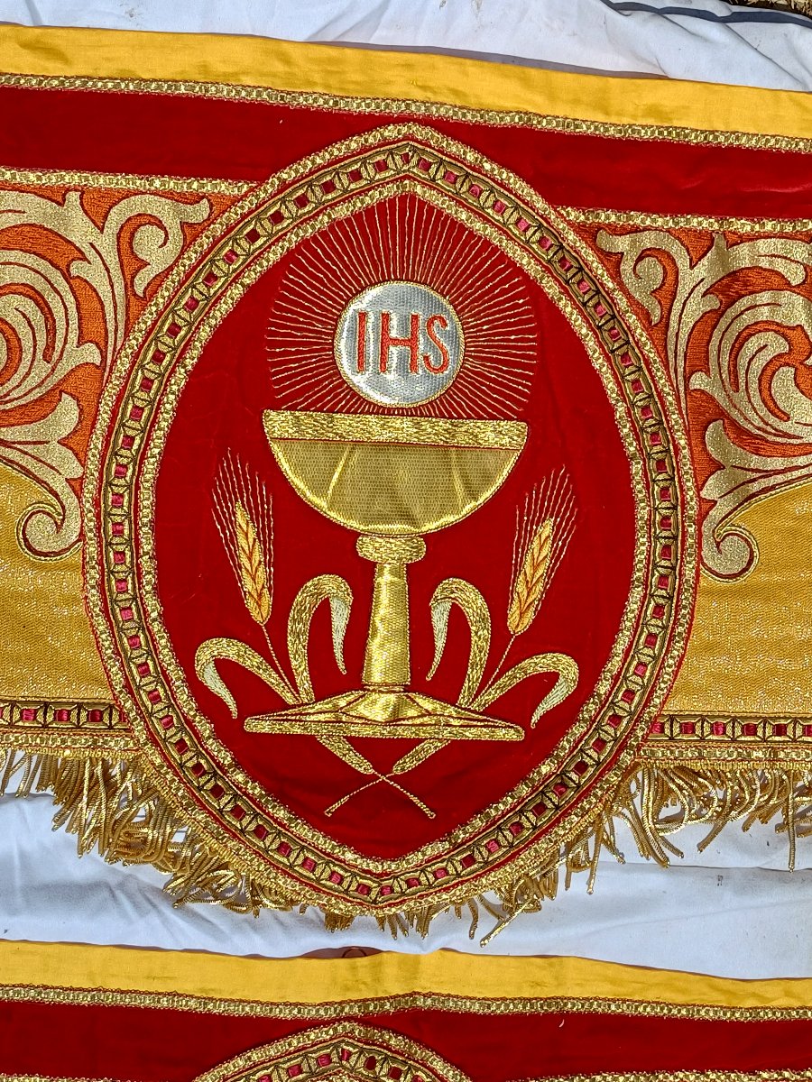 dais de procession jeu complet fil d'or et broderie d'or-photo-5
