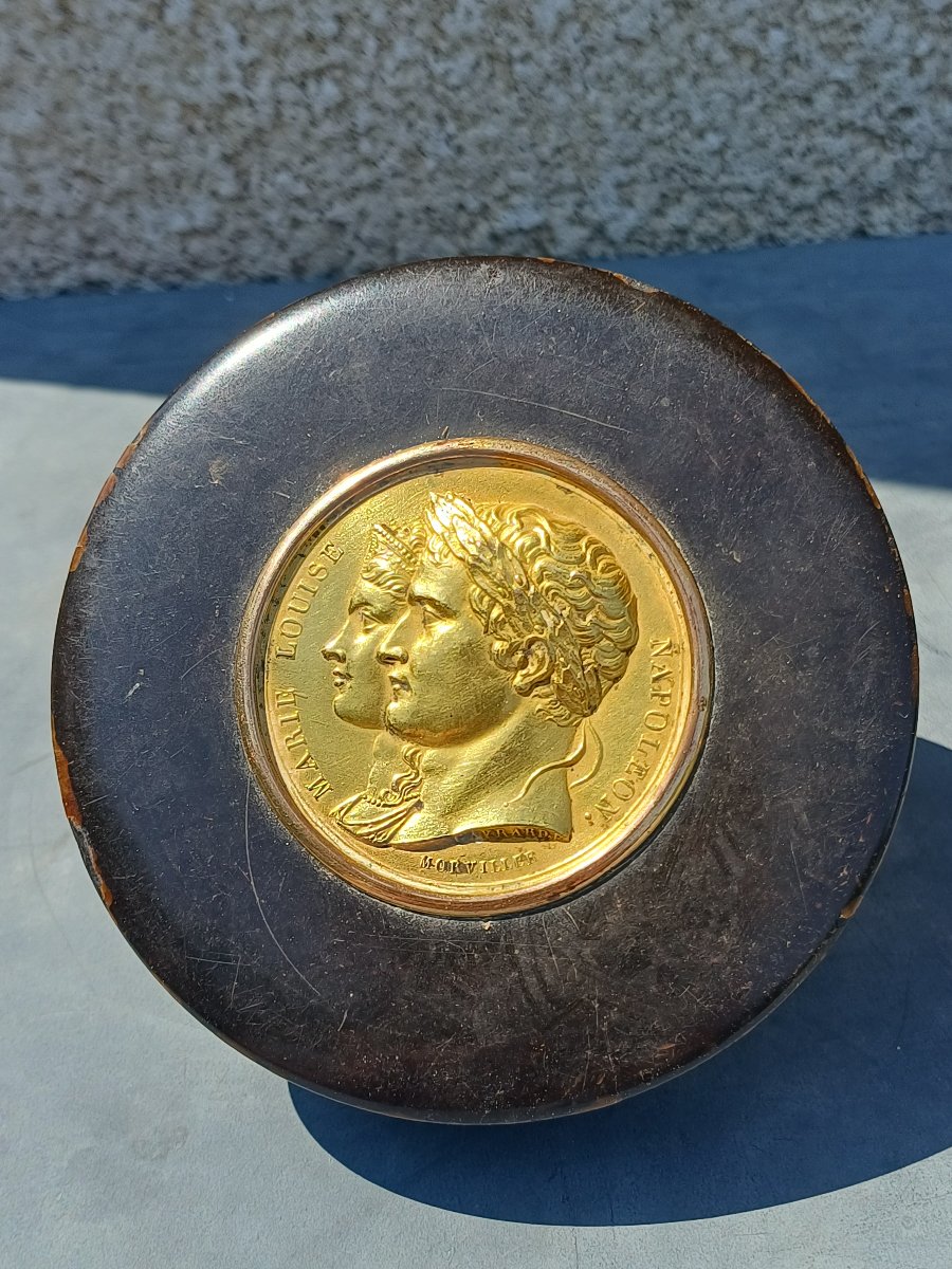 Boite tabatière époque Empire portrait de l'Empereur Napoléon et de Marie Louise 