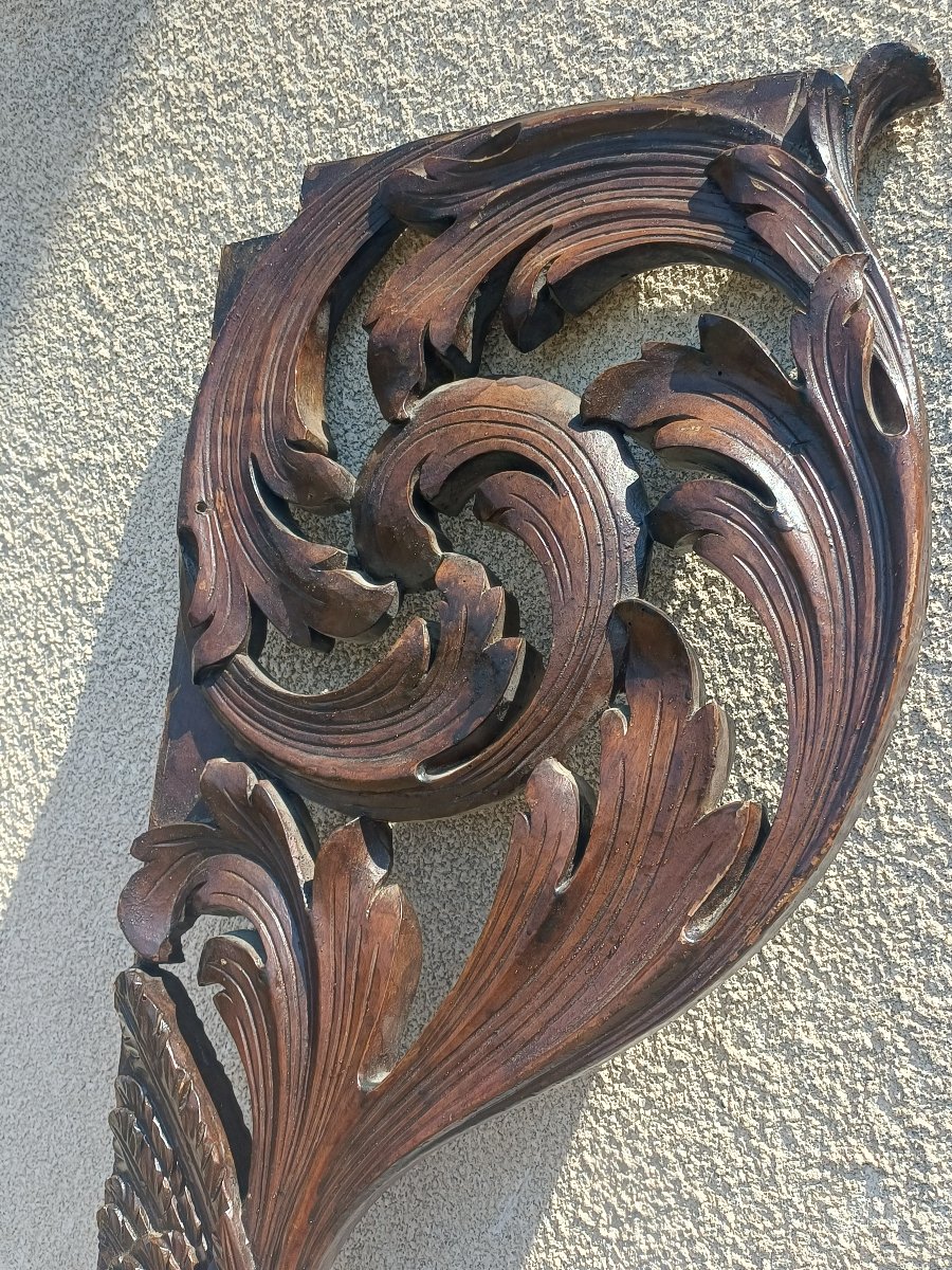 sculpture ange élément de boiserie d'église-photo-2