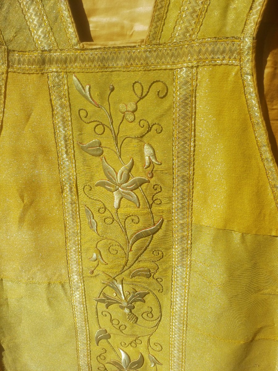 19th-century Chasuble Made Of Gold-threaded Fabric With Gold Embroidery -photo-3