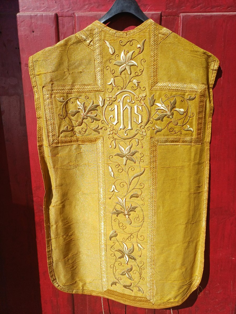19th-century Chasuble Made Of Gold-threaded Fabric With Gold Embroidery 