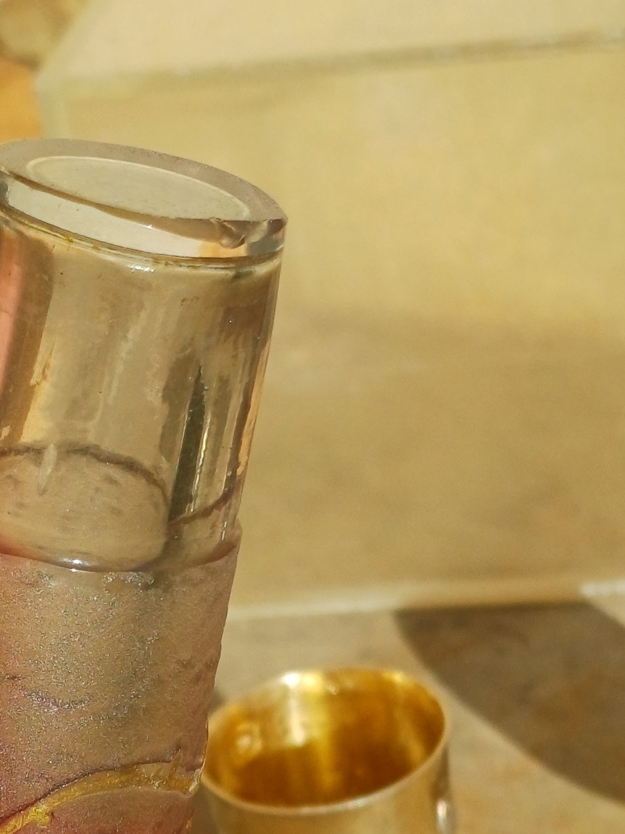 Daum "opera" Or "carriage" Bottle With Vermeil Setting -photo-4