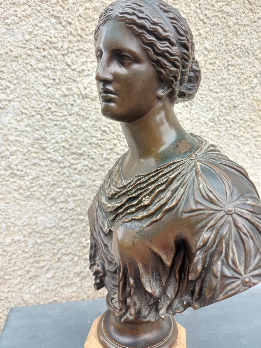 Bronze With A Patina, Venus, Cast In Barbédienne-photo-3
