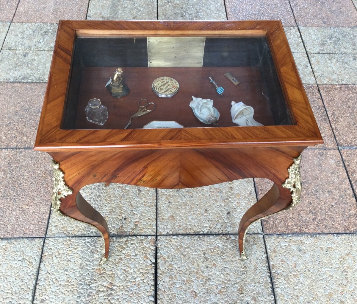 A Small Flat Marquetry Showcase-photo-1