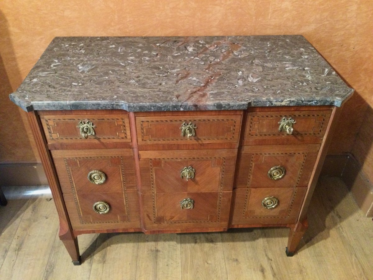 Une Commode En Marqueterie De Style Transition Louis XV -louis XVI-photo-3