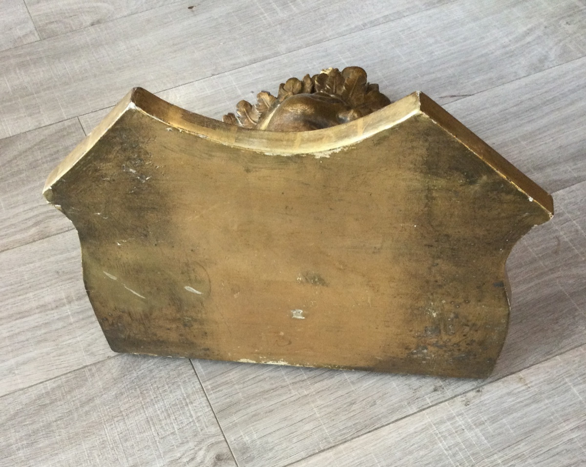 Une Console Murale En Bois Doré à Tête d'Angelot. -photo-2