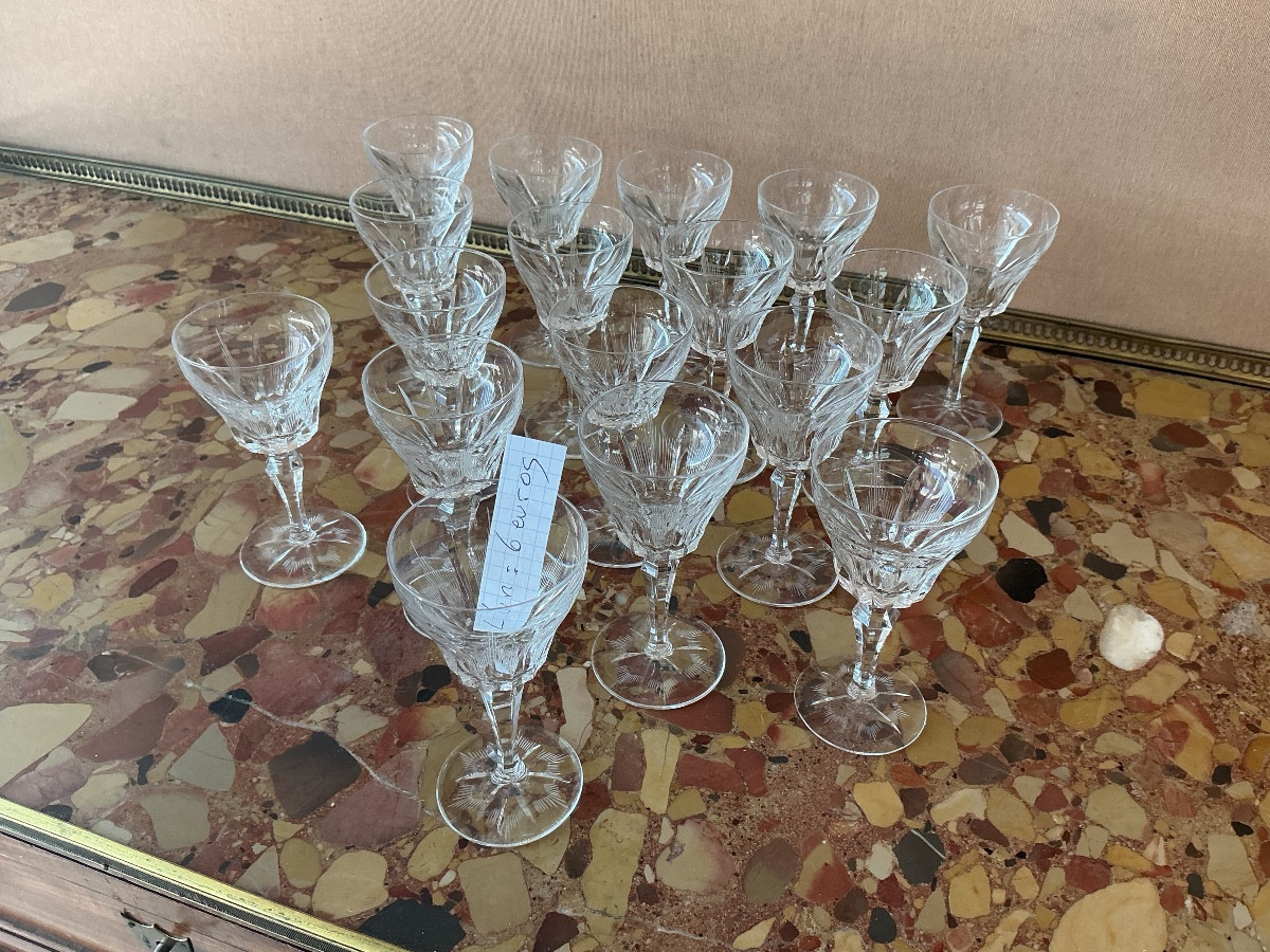 A Set Of Cut Crystal Glasses-photo-2