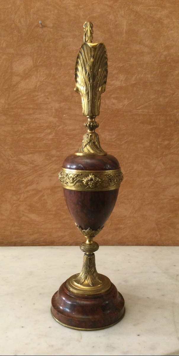 Ewen In ''rouge Griotte'' Marble And Gilded Bronze -photo-3
