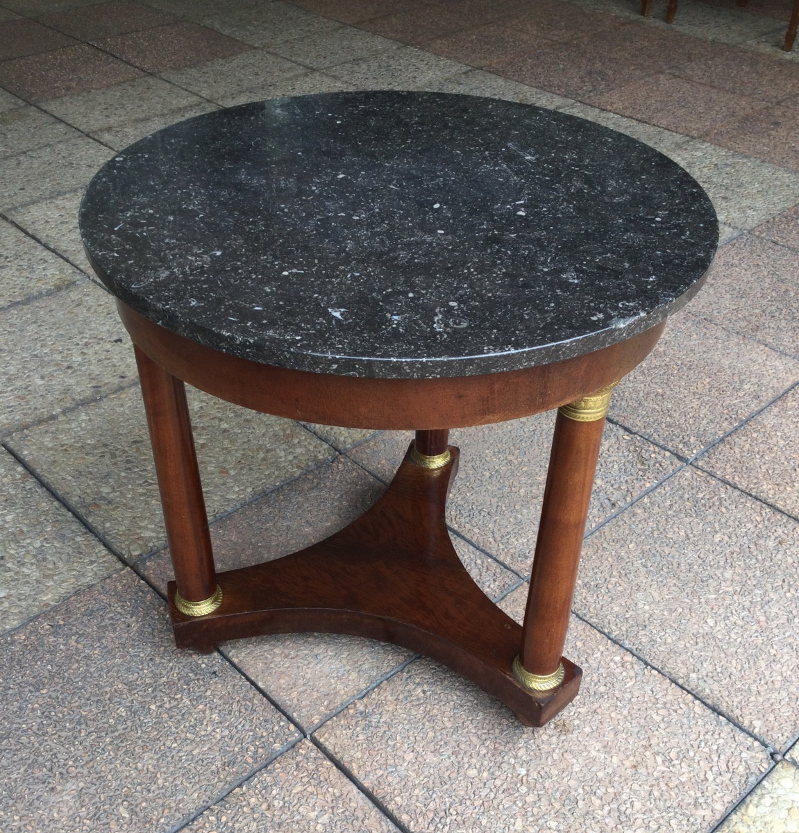 A Low Empire-style Pedestal Table-photo-2