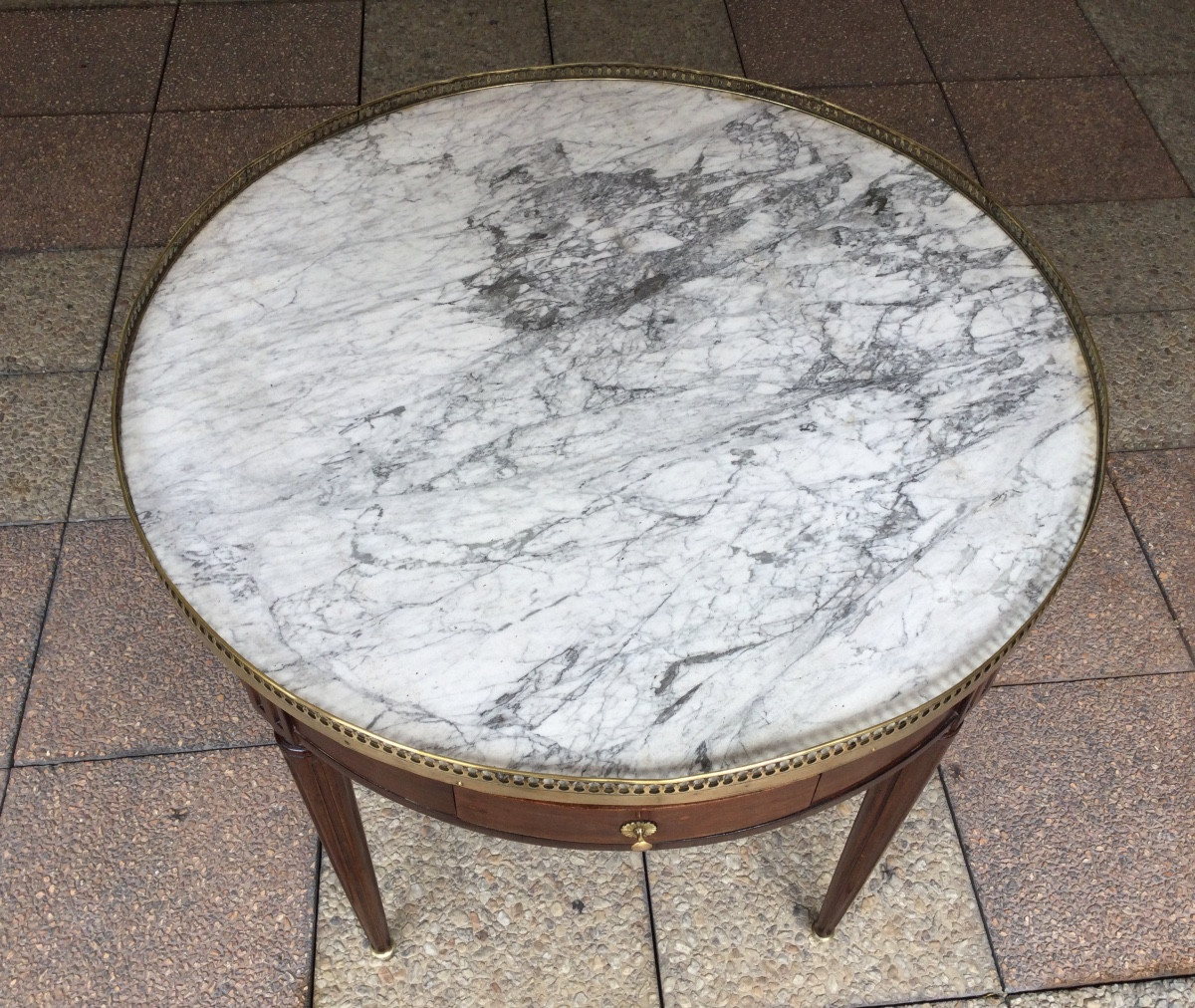 Une table ''bouillotte'' et son bouchon.-photo-4