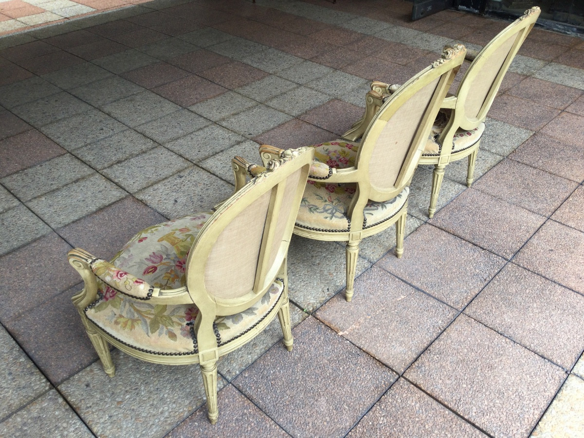Trois fauteuils de style transition Louis XV -Louis XVI-photo-2