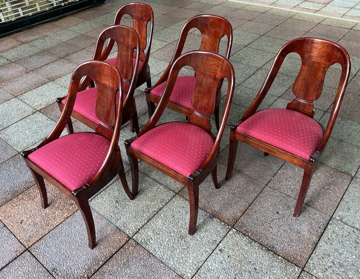 Six chaises '' gondole''en acajou.-photo-2