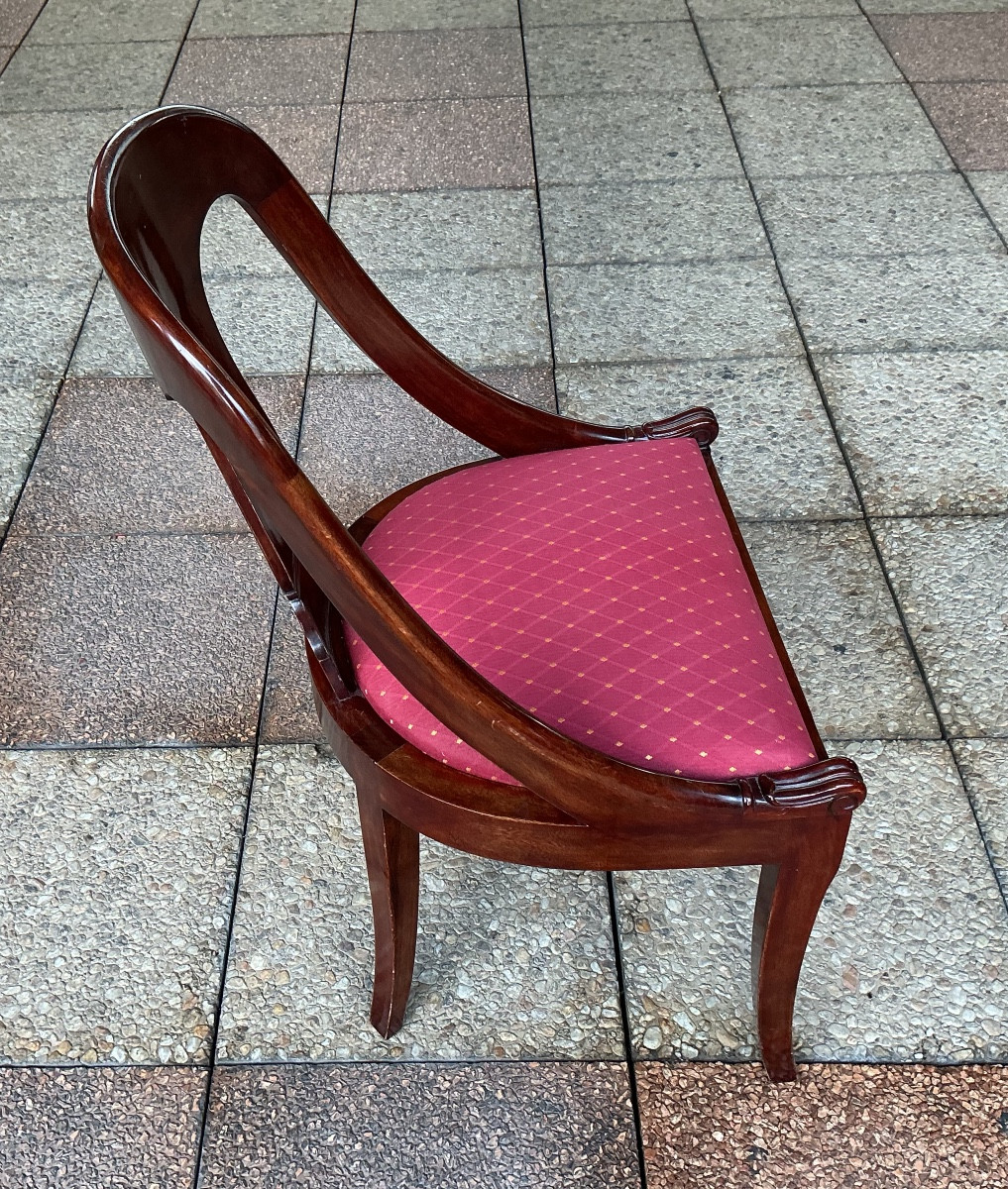 Six chaises '' gondole''en acajou.-photo-7