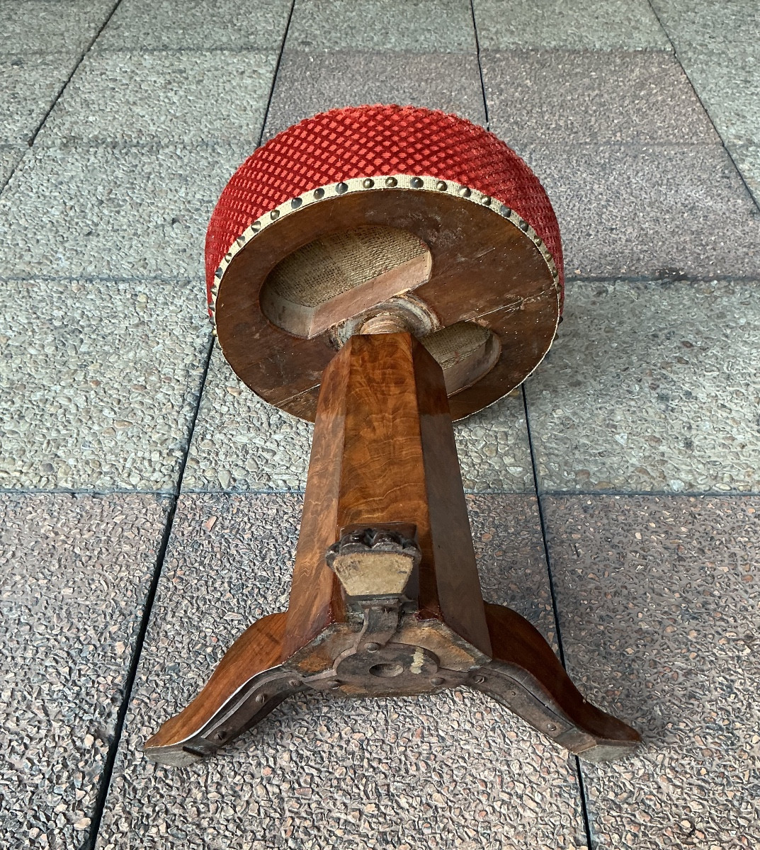 An Empire-style Mahogany Stool.-photo-3