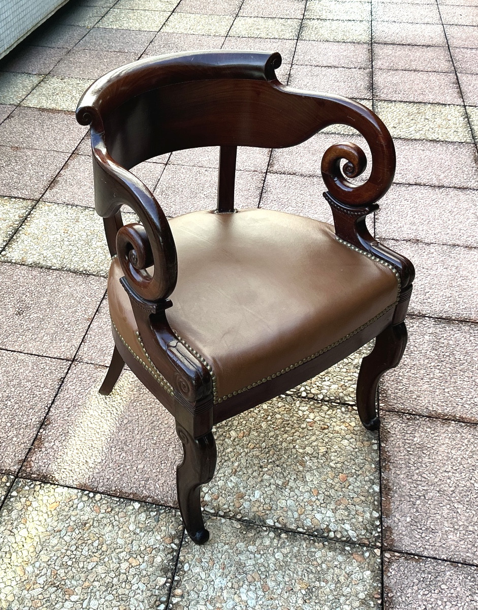 A Mahogany Office Chair.-photo-2