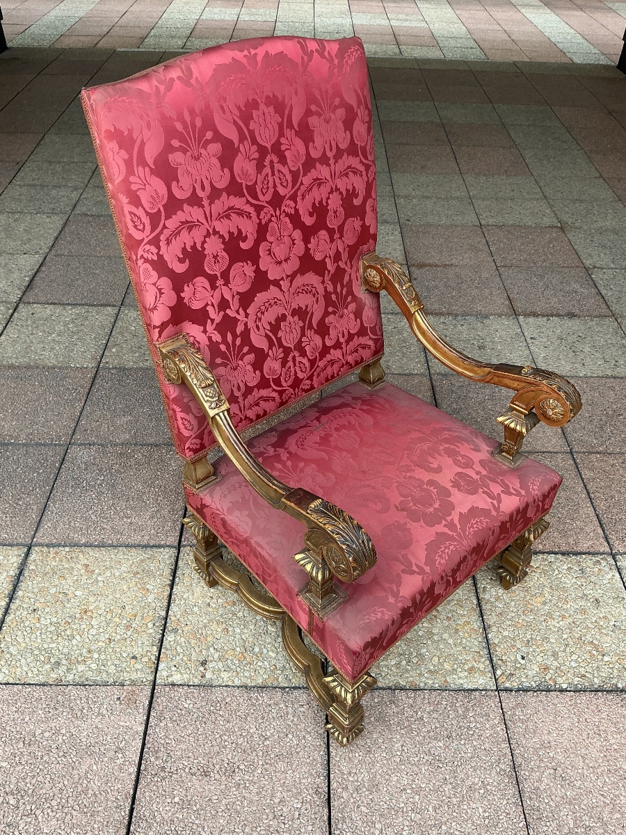 A Large Louis XIV Armchair In Gilded Wood-photo-3