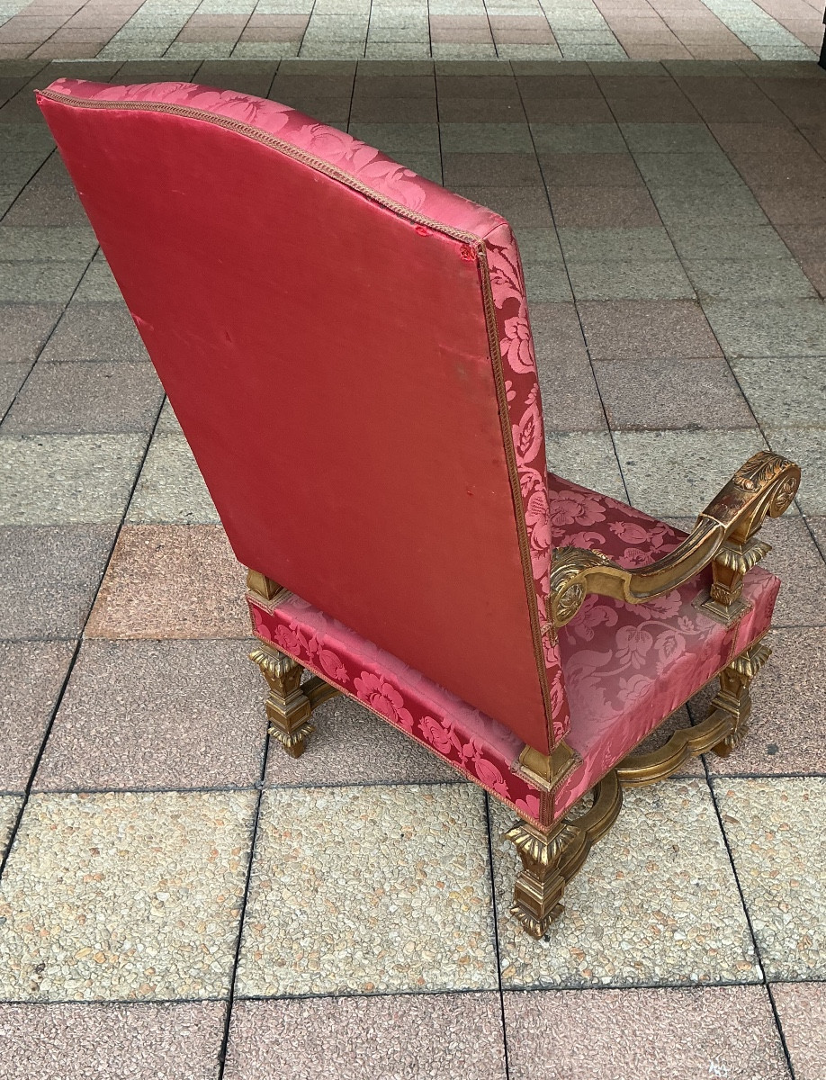 A Large Louis XIV Armchair In Gilded Wood-photo-3