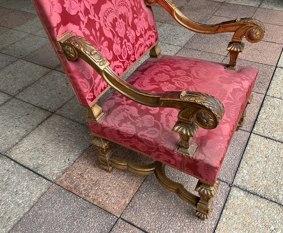 A Large Louis XIV Armchair In Gilded Wood-photo-4