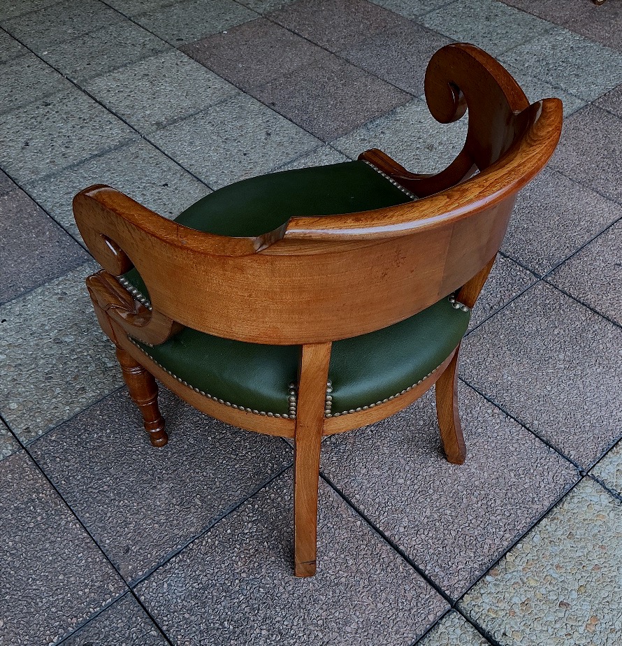 Un fauteuil de bureau en acajou.-photo-4