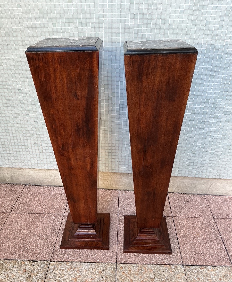Une paire de colonnes, sellettes ou piédestaux d'époque, Art Déco. -photo-3
