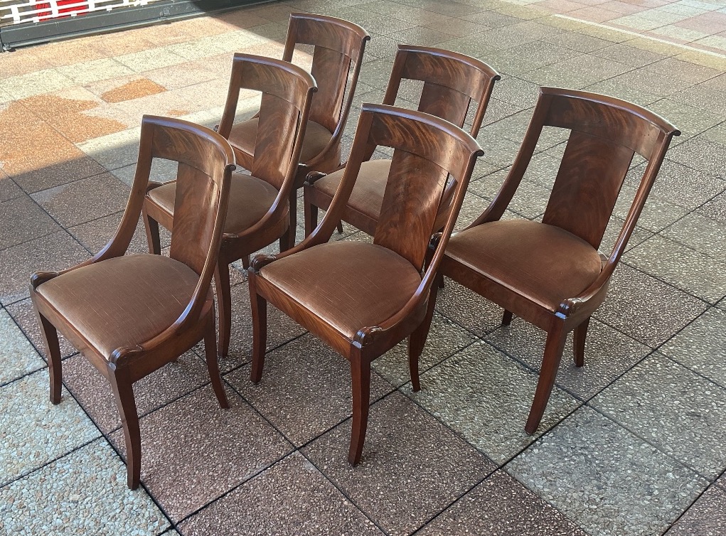 Six Mahogany Chairs. -photo-2
