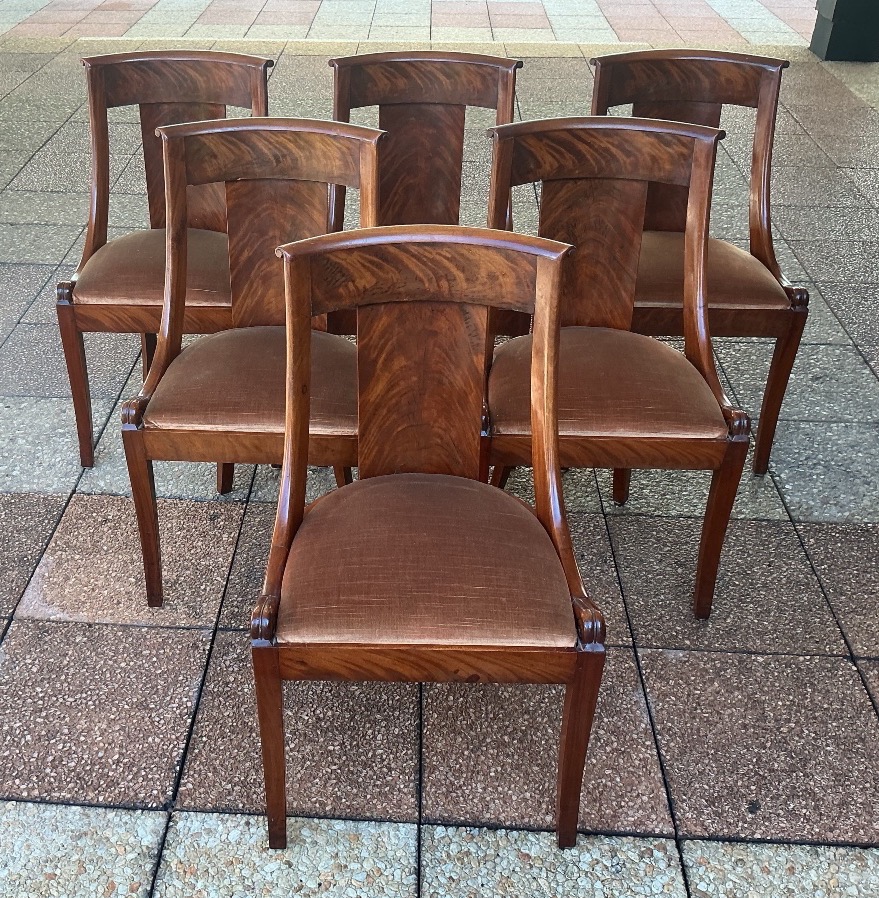 Six Mahogany Chairs. -photo-3
