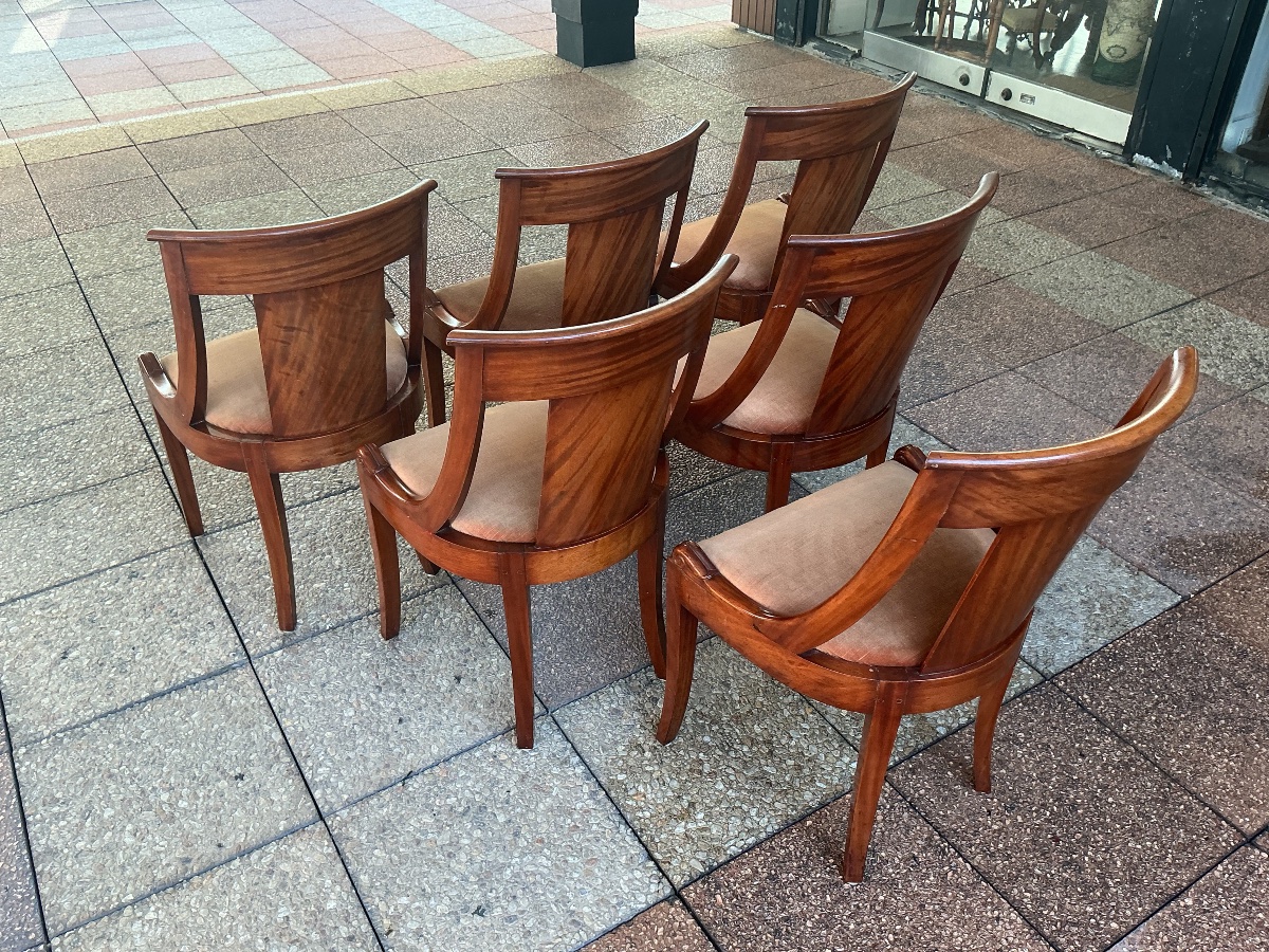 Six Mahogany Chairs. -photo-2