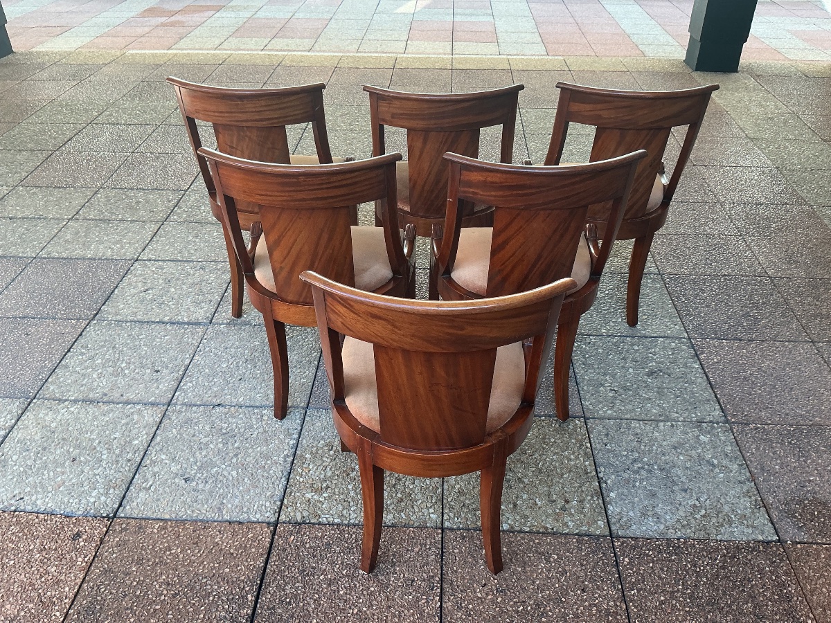 Six Mahogany Chairs. -photo-3
