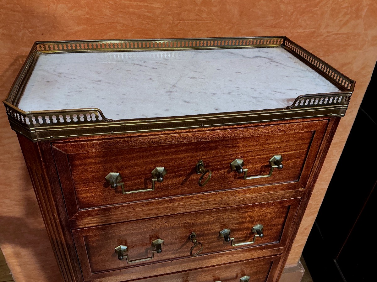 Un petit chiffonnier de style, Louis XVI.-photo-4