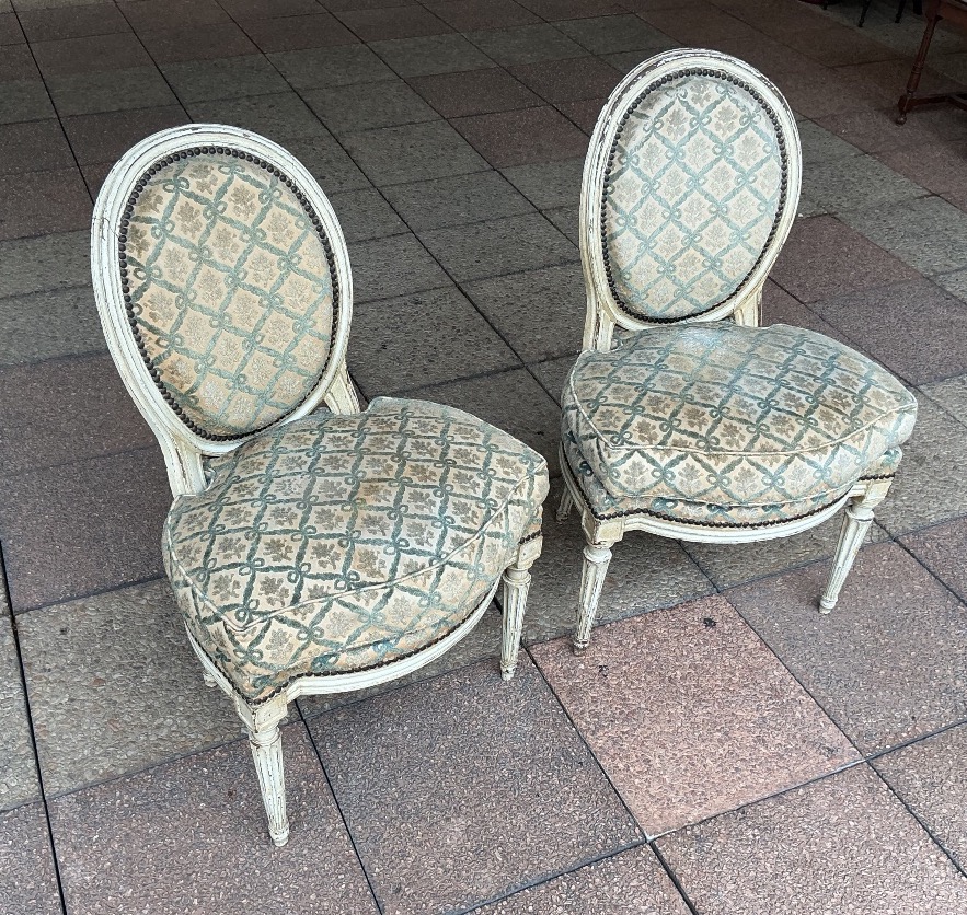 Une paire de chaises d'époque, Louis XVI.-photo-4