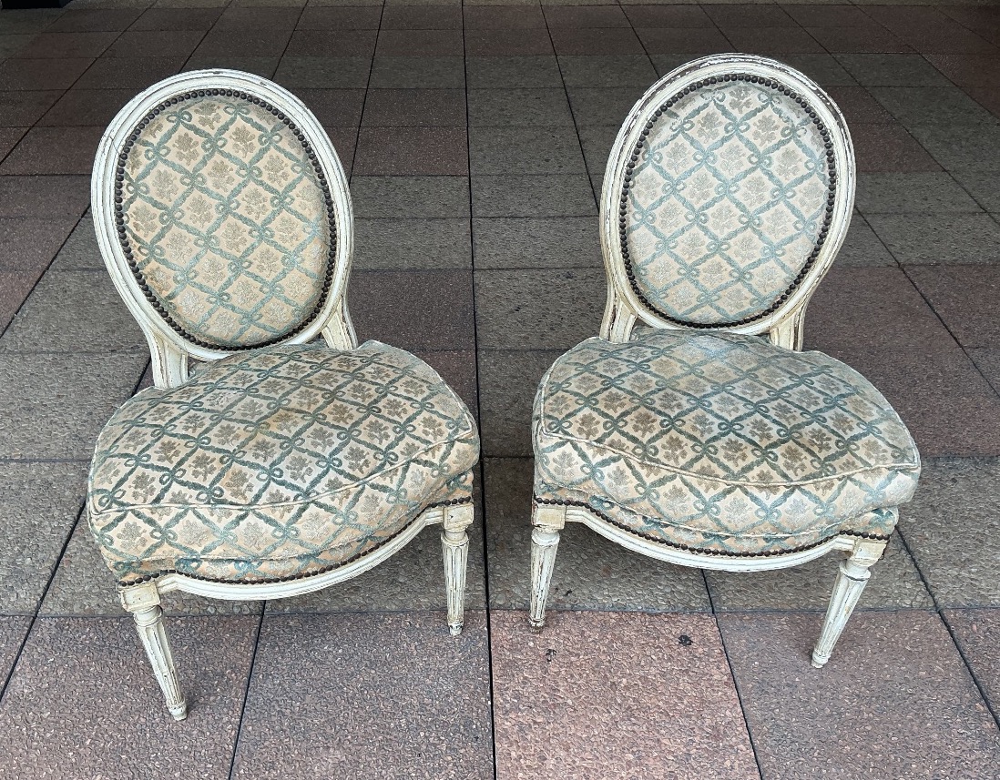 Une paire de chaises d'époque, Louis XVI.