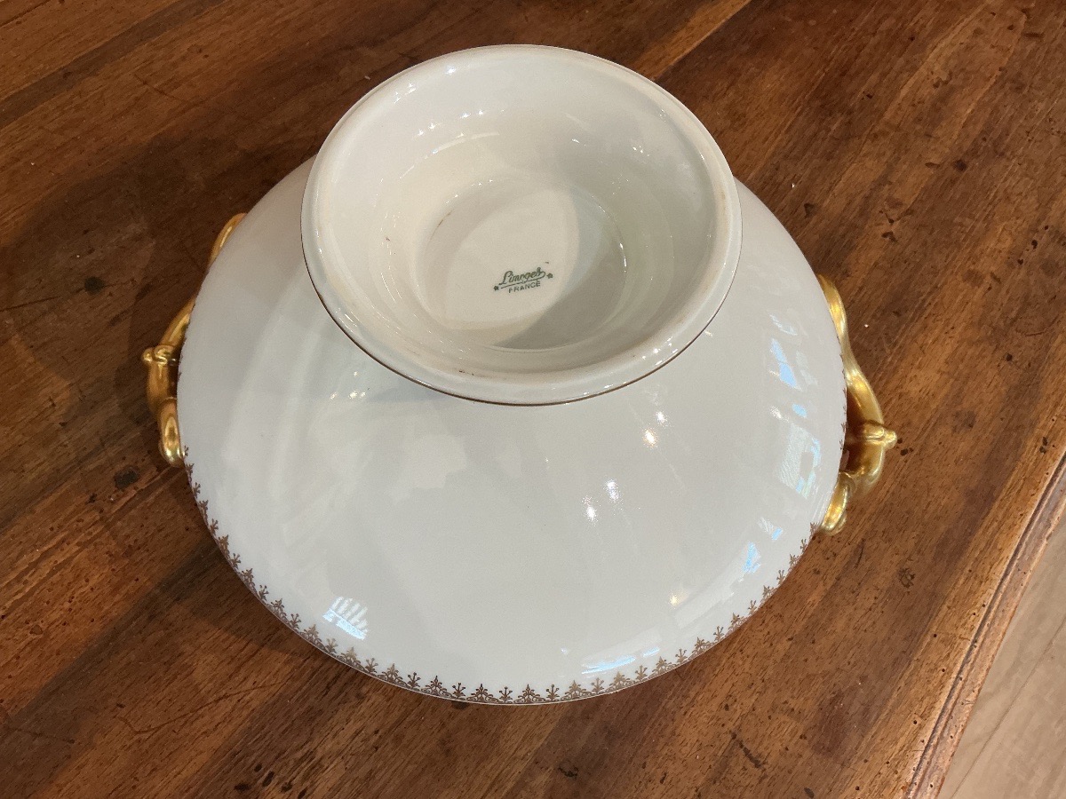A Limoges Porcelain Soup Tureen And Its Stand.-photo-4