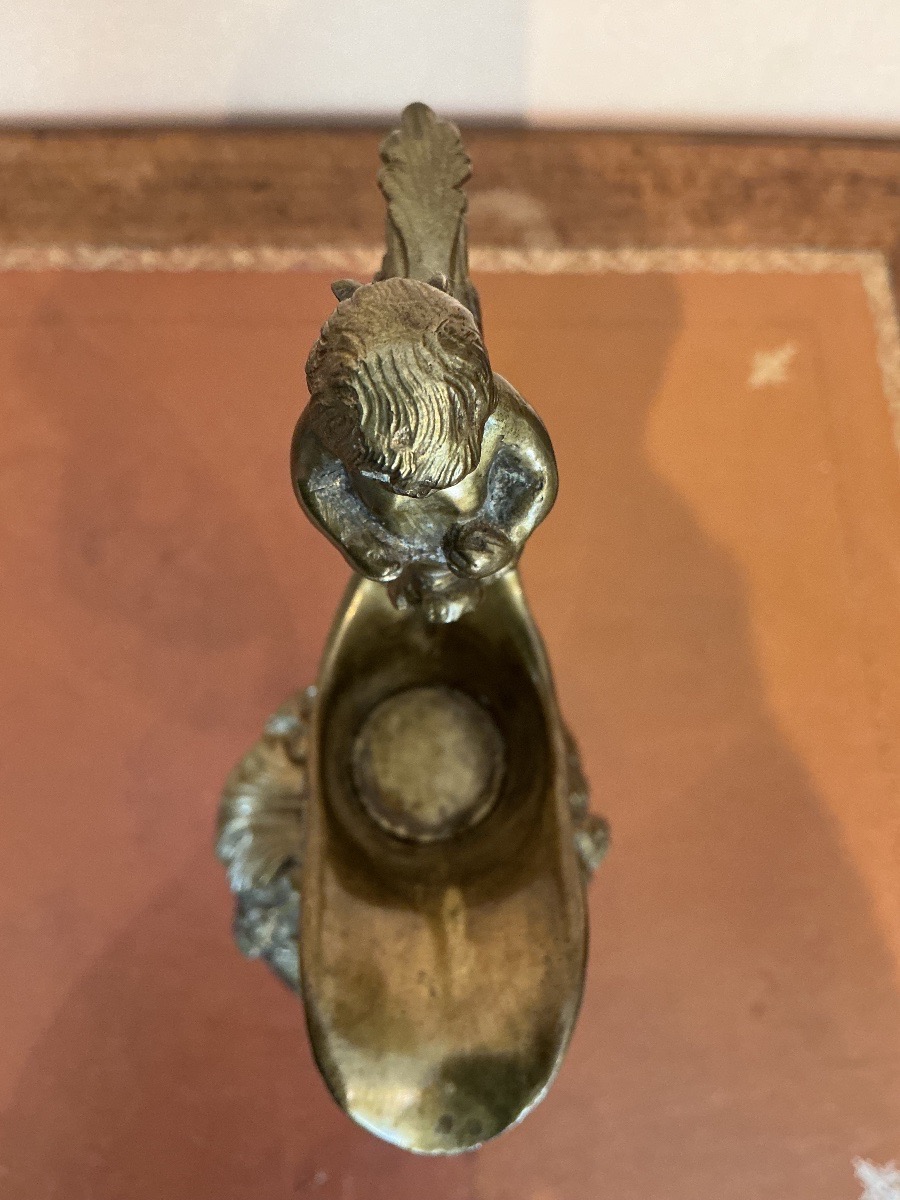 Une. aiguière en bronze .-photo-2