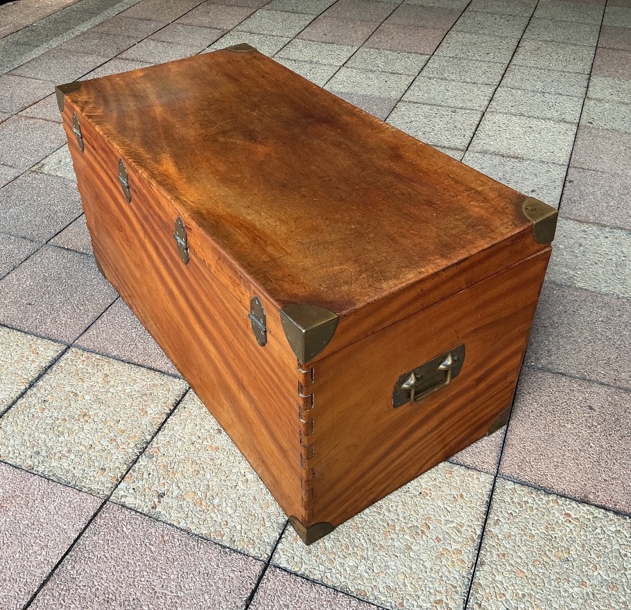 A Large Marine Chest-photo-3