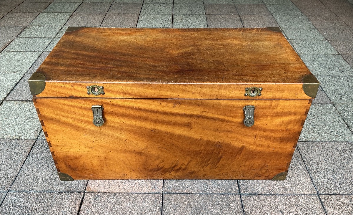 A Large Marine Chest-photo-3