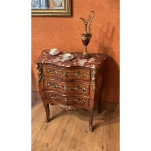 A Small Louis XV-style Chest Of Drawers With Marquetry.