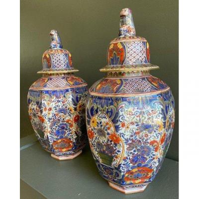 Spectaculaire paire de vases de Delf